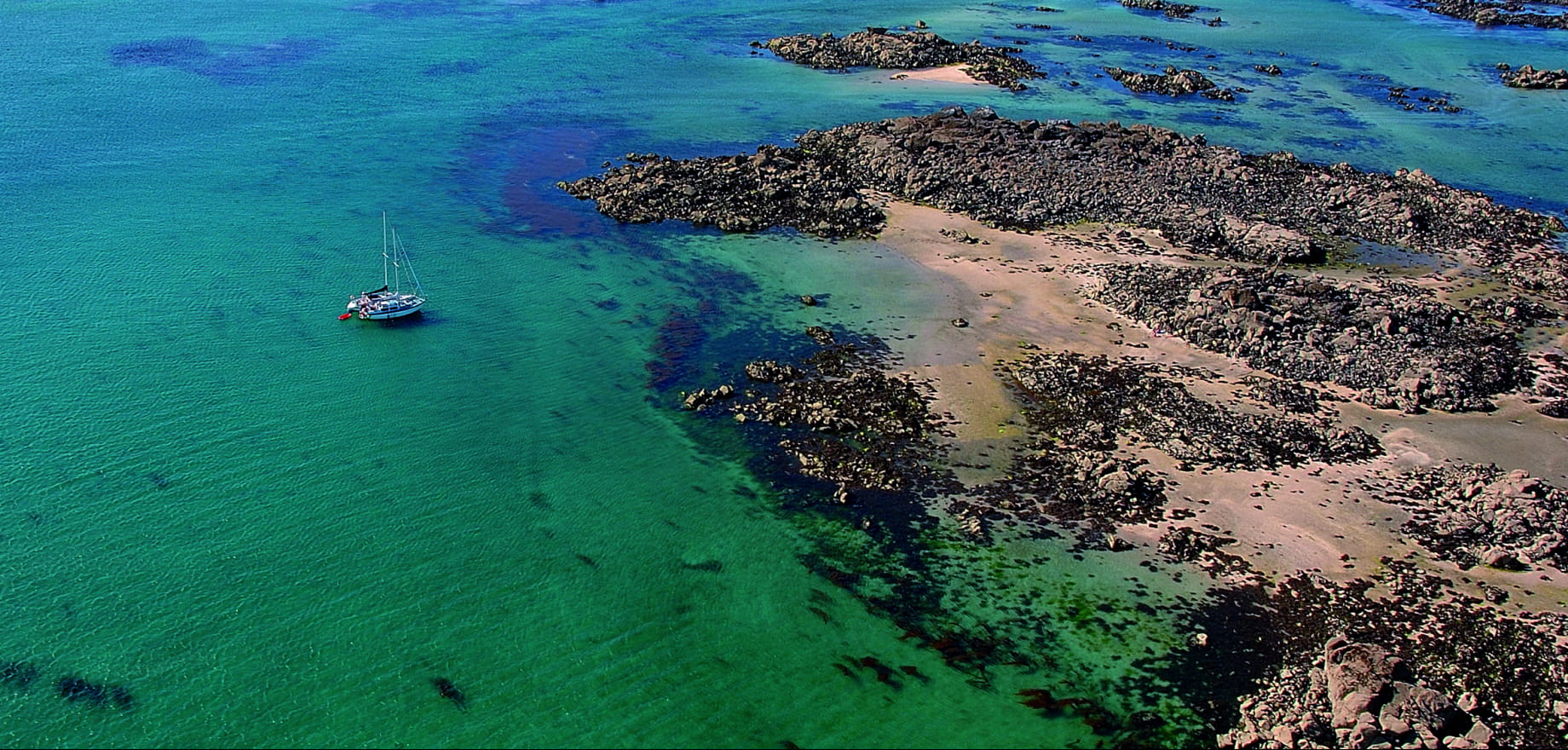 Vue aérienne des îles Saint-Quay